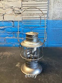 RARE ADLAKE TOLEDO & OHIO CENTRAL BELLBOTTOM RAILROAD LANTERN WithETCHED T&O GLOBE