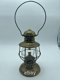 RARE ANTIQUE BRASS PULLMAN CO RAILROAD CONDUCTORS LANTERN With ETCHED GLOBE