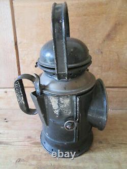 Railway signal lamp. Ralwayana. British Rail. Railway lamp