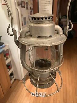 Rare DIETZ VESTA RAILROAD LANTERN MARKED WITH CLEAR CNX, EMBOSSED GLOBE Mint