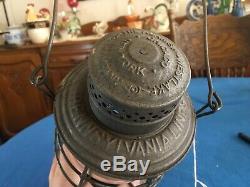 Rare Vintage Pennsylvania Lines Railroad Lantern PRR with clear Embossed Globe