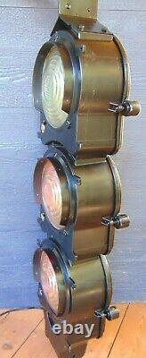 SAFETRAN Systems Corp Rare 3 Lamp Signal Railway Railroad Light Very SAFETRAN Systems Corp Rare 3 Lamp Signal Railway Railroad Light Very