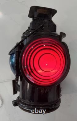 The ADLAKE Non-Sweating Lamp Chicago Railroad Train Switch Lantern withlight, VGC