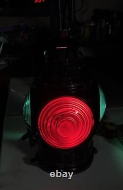 The ADLAKE Non-Sweating Lamp Chicago Railroad Train Switch Lantern withlight, VGC