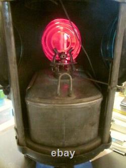 UNION PACIFIC RAILROAD SIGNAL LAMP by DRESSEL with Pot & Burner, Very Nice