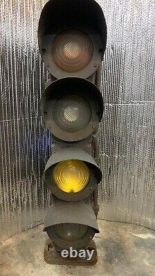 US&S Dwarf Railroad Train Light Traffic Green Yellow Red Lunar Lenses