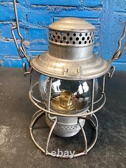 VINTAGE ADAMS & WESTLAKE ERIE RAILROAD LANTERN WithETCHED ERIE ADLAKE KERO GLOBE