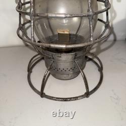 VINTAGE ADAMS & WESTLAKE (N. Y. C. R. R) NEW YORK CENTRAL RAILROAD LANTERN WithGLOBE