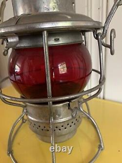 VINTAGE ADLAKE KERO RR LANTERN WITH ADLAKE KERO RED GLOBE IHB RAILROAD Unused