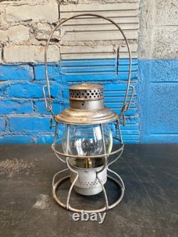 VINTAGE ADLAKE PENNSYLVANIA LINES RAILROAD LANTERN WithEMBOSSED PENN. LINES GLOBE
