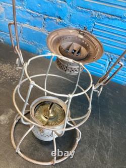 VINTAGE ADLAKE PENNSYLVANIA LINES RAILROAD LANTERN WithEMBOSSED PENN. LINES GLOBE