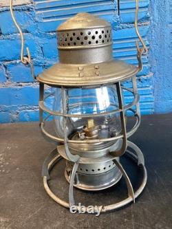 VINTAGE ARMSPEAR(S. Ry)SOUTHERN RAILWAY RAILROAD LANTERN WithEMB. SOUTHERN Ry GLOBE