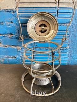 VINTAGE ARMSPEAR(S. Ry)SOUTHERN RAILWAY RAILROAD LANTERN WithEMB. SOUTHERN Ry GLOBE