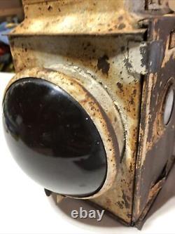 VINTAGE BR BRITISH RAILWAY Large Lamp With Red Fish Eye Lens