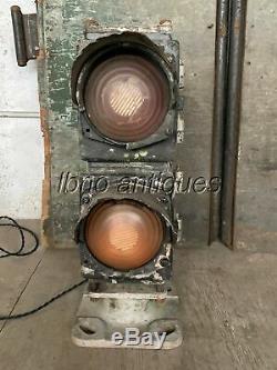 VINTAGE GRS & Co. DWARF RAILROAD SIGNAL LIGHT. WORKS! . LOOK