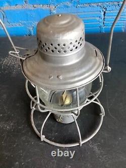 VINTAGE HANDLAN FRISCO RAILROAD BRANDED RR LANTERN WithETCHED SAFETY FIRST GLOBE