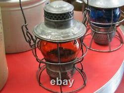 VINTAGE NORTHERN PACIFIC RAILWAY LANTERN WithG. N. ETCHED YELLOWithAMBER GLOBE