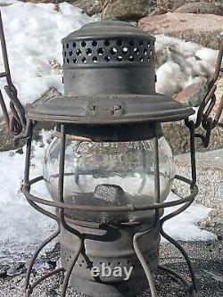 Vintage Adams & Westlake Southern Railway Lantern. SO. RY. Etched Clear Globe