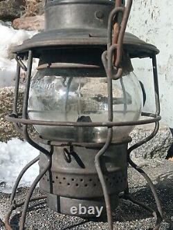 Vintage Adams & Westlake Southern Railway Lantern. SO. RY. Etched Clear Globe