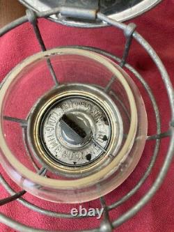 Vintage Adlake Kero Railroad Oil Lamp With Glass Globe (rr)