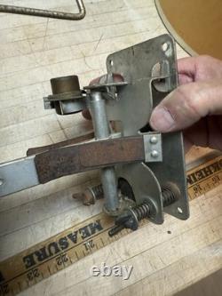 Vintage Aladdin Railroad Caboose Kerosene Oil Lamp/w Spring Bracket, Shade