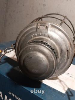 Vintage Antique Adlake-Kero 300 Railroad Lantern