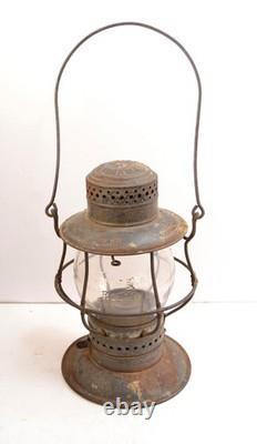 Vintage BURLINGTON ROUTE RAILROAD LANTERN EMOBSSED GLOBE Dietz Standard 39 FRAME