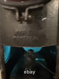 Vintage C. P. R 4 Way Railroad Signal Lantern Light Lamp. EXCELLENT CONDITION