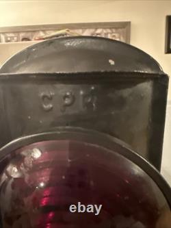 Vintage C. P. R 4 Way Railroad Signal Lantern Light Lamp. EXCELLENT CONDITION
