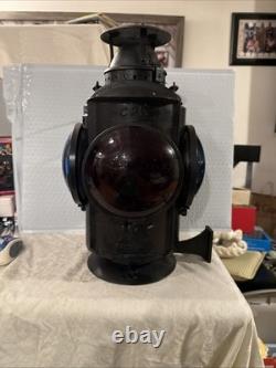 Vintage C. P. R 4 Way Railroad Signal Lantern Light Lamp. EXCELLENT CONDITION