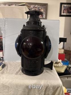 Vintage C. P. R 4 Way Railroad Signal Lantern Light Lamp. EXCELLENT CONDITION