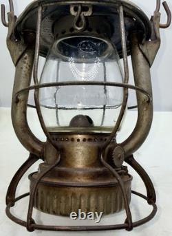 Vintage D. L. & W. Railroad Lantern Dietz Vestal NY Delaware Lackawanna & Western