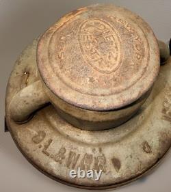 Vintage D. L. & W. Railroad Lantern Dietz Vestal NY Delaware Lackawanna & Western