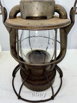 Vintage D. L. & W. Railroad Lantern Dietz Vestal NY Delaware Lackawanna & Western