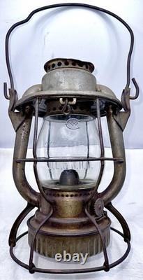 Vintage D. L. & W. Railroad Lantern Dietz Vestal NY Delaware Lackawanna & Western