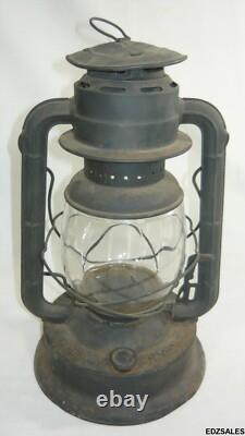 Vintage Dietz No 2 Large fount D-Lite Railroad Kerosene Lantern