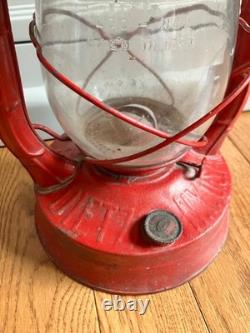 Vintage Dietz Railroad Oil Lantern No 2 D-Lite USA Made NY RED 1944 13H