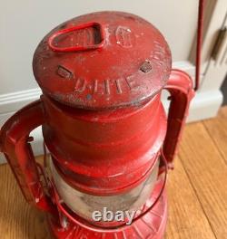Vintage Dietz Railroad Oil Lantern No 2 D-Lite USA Made NY RED 1944 13H