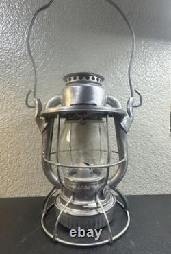 Vintage Dietz Vesta C. R. I. P. R. R Railroad Railway Lantern USA New York 1944 nos