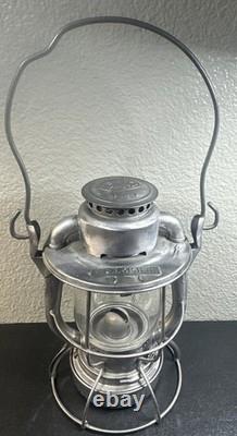 Vintage Dietz Vesta C. R. I. P. R. R Railroad Railway Lantern USA New York 1944 nos