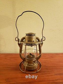 Vintage Dietz Vesta New York Railroad Train Conductor Lantern Lamp D. L & W. R. R