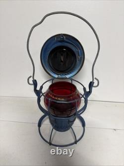 Vintage Dietz Vista P & L E RR Railroad Kerosene Lamp with Red Globe