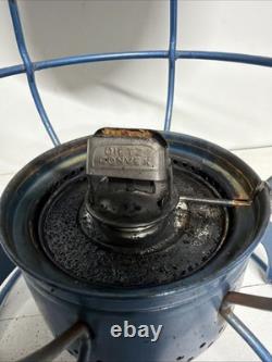 Vintage Dietz Vista P & L E RR Railroad Kerosene Lamp with Red Globe
