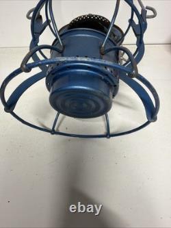 Vintage Dietz Vista P & L E RR Railroad Kerosene Lamp with Red Globe