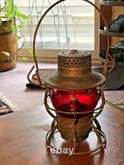 Vintage Dressel N. Y. C. S. Railroad Lantern With Red Embossed Cnx Glass Globe