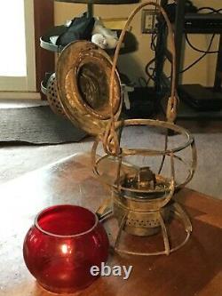 Vintage Dressel N. Y. C. S. Railroad Lantern With Red Embossed Cnx Glass Globe