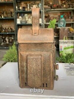 Vintage Hand Forged Iron A. Murcott & Co. England Handheld Railway Lantern Lamp