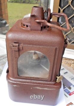 Vintage Ingatestone Uk Railway Station Lamp Kerosene Lantern With 4 Sided Light