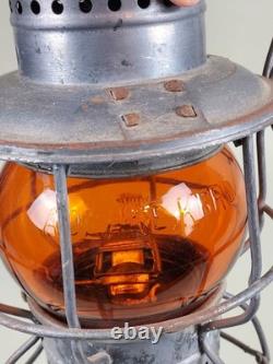 Vintage NORTHERN PACIFIC RAILROAD Lantern N. P. RY. AMBER Globe Adlake Kero CLEAN