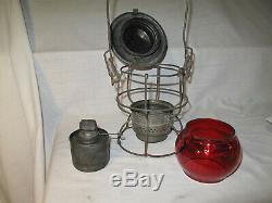 Vintage Norfolk & Western Railroad Lantern N&w Ry Crx Red Globe Armspear 1925